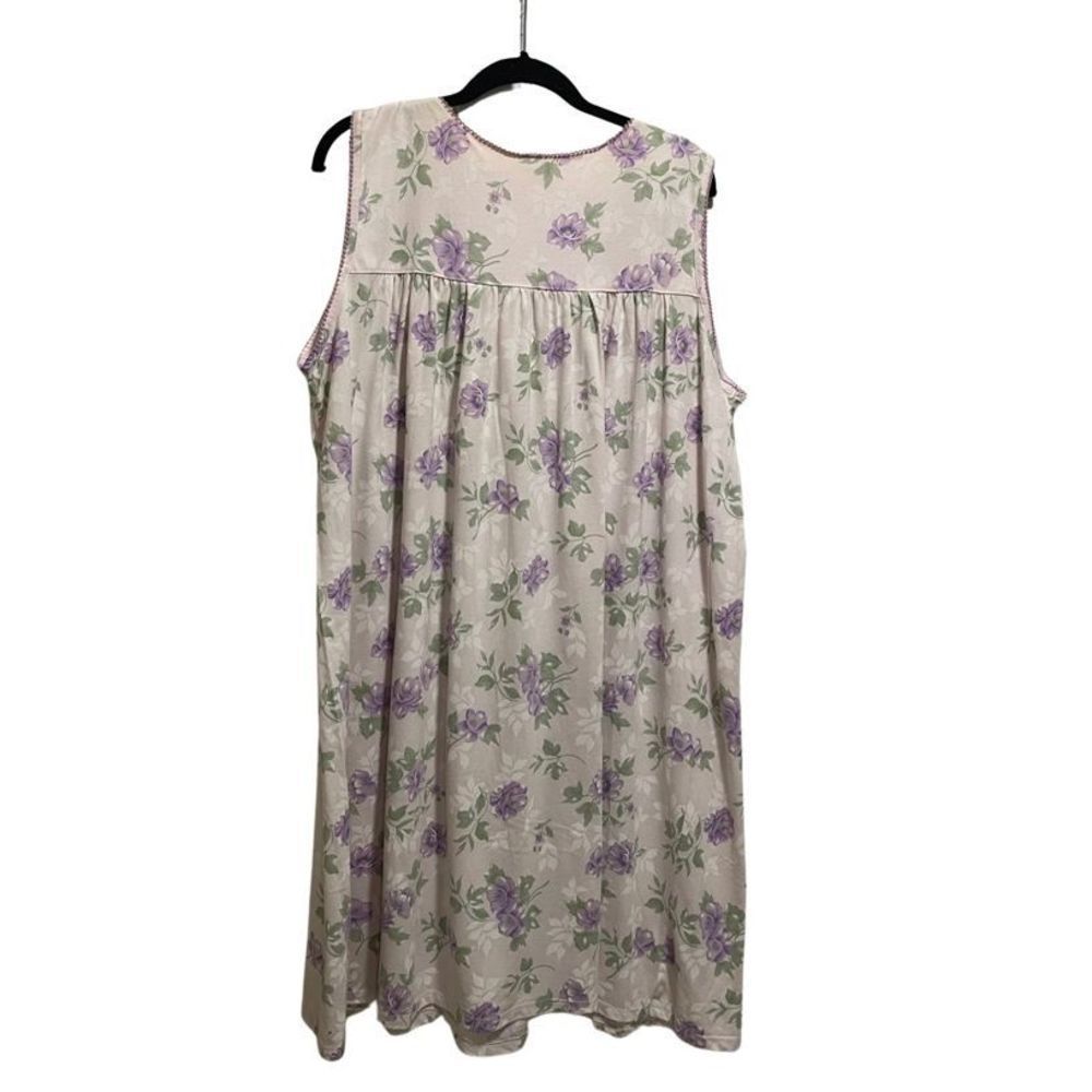 Vintage Barbizon Lavender Floral Nightgown - Picture 2 of 5